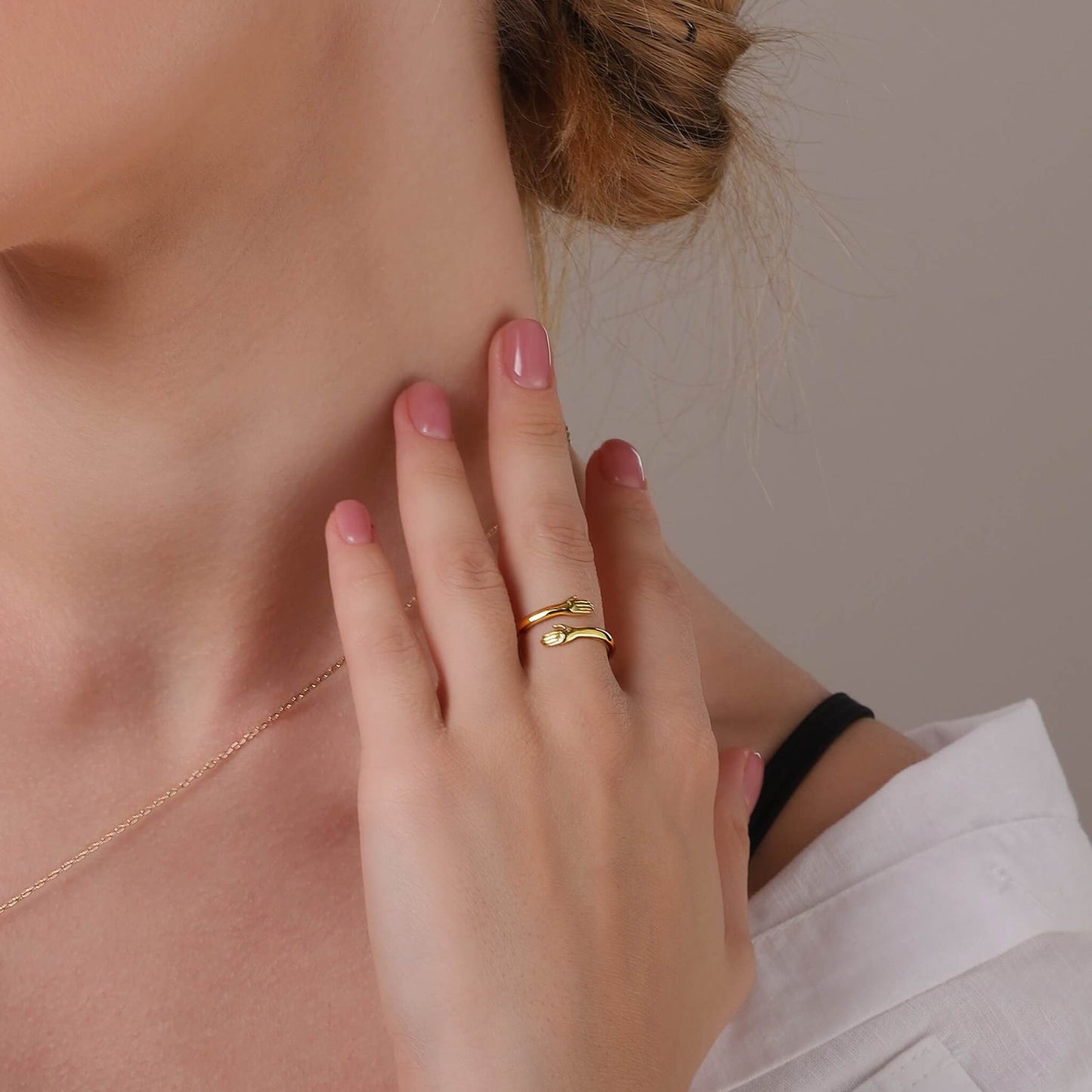 Unella | Adjustable Hand Hug Rings