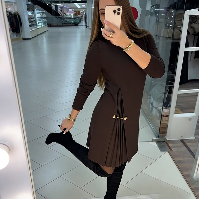 Jane | Elegant long-sleeve dress with pleated inserts